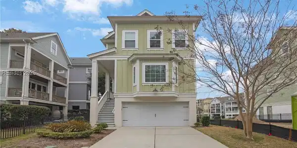 42 Sandcastle Court