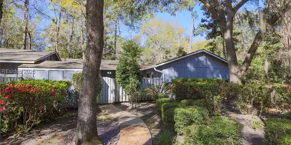 3 Honeysuckle Court