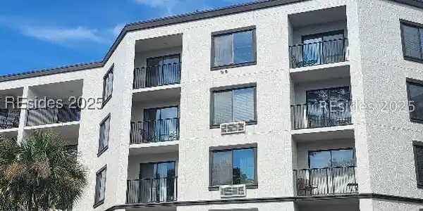 10 Lemoyne Avenue