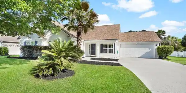 4 Wellington Drive