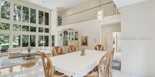 Image 3: Dining Area Image 3: Dining Area