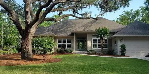 5 Claire Drive