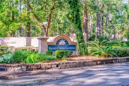 25 Forest Cove