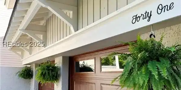 41 Wax Myrtle Court