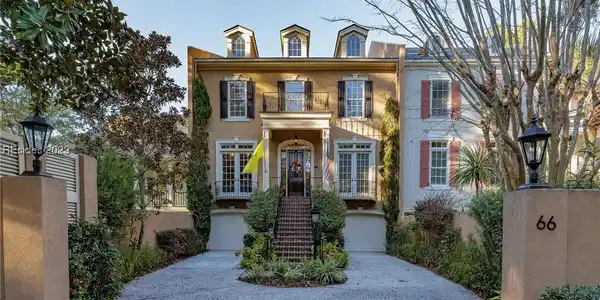 66 Crosstree Drive