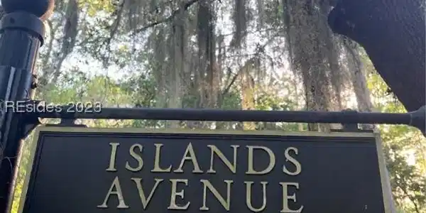 301 Islands Avenue