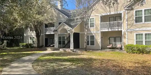 100 Kensington Boulevard