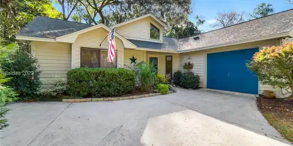 35 Chesterfield Drive
