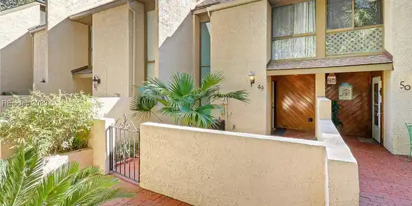 22 Deallyon Avenue