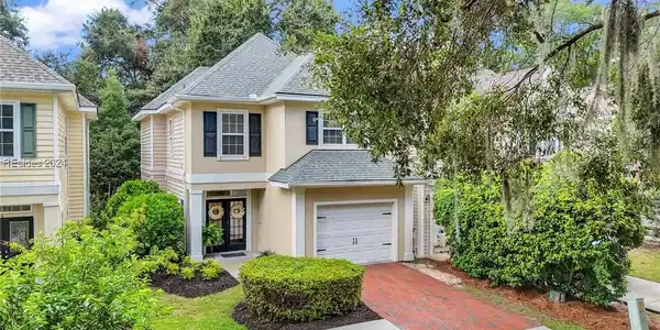 42 Gold Oak Drive