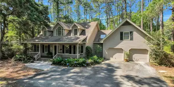 4 Jingle Shell Lane