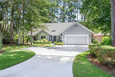 50 Honey Locust Circle