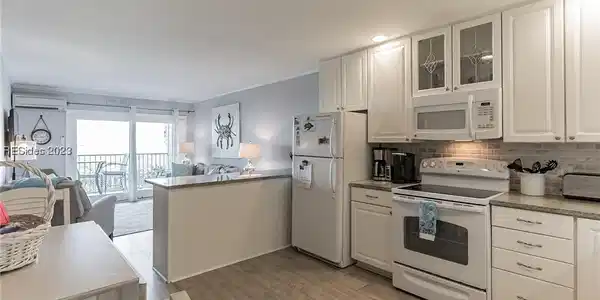 15 S Forest Beach Drive