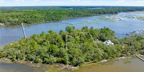 108 Island Way