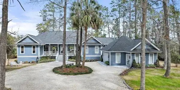 11 River Bend Drive
