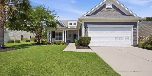 21 Groveview Avenue