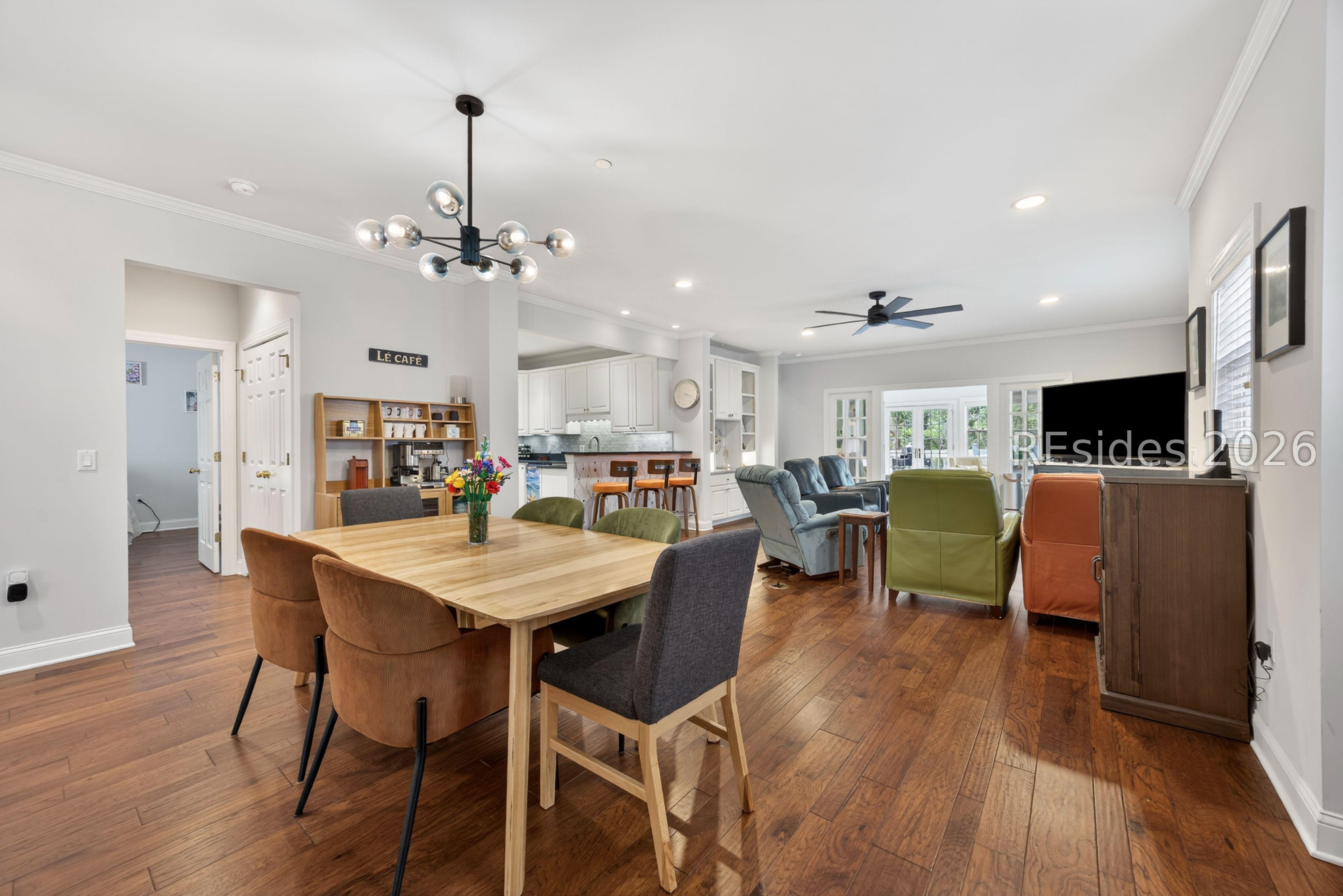 Image 3: Gorgeous LVP flooring and high smooth ceilings
