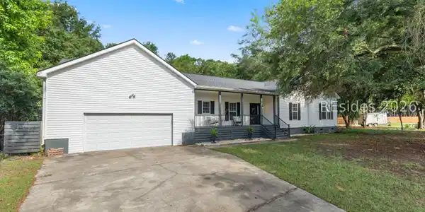 5 Pond View Court
