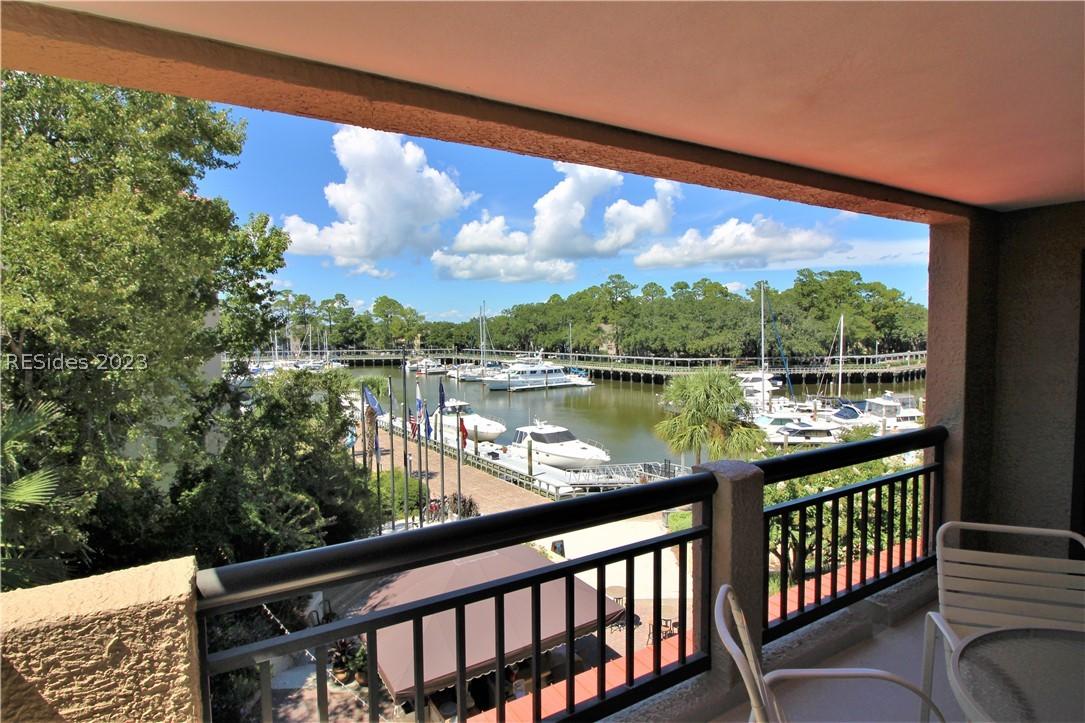 9 Harbourside Lane, Hilton Head Island, SC lhrmls01915941 Beach