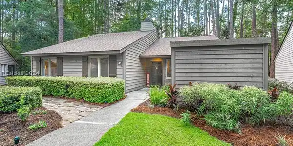 31 Fernwood Court