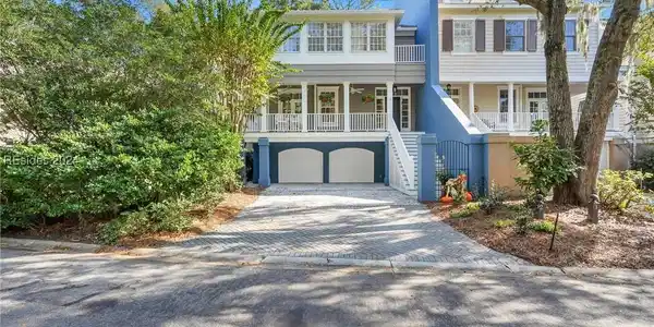 2 Yacht Club Drive