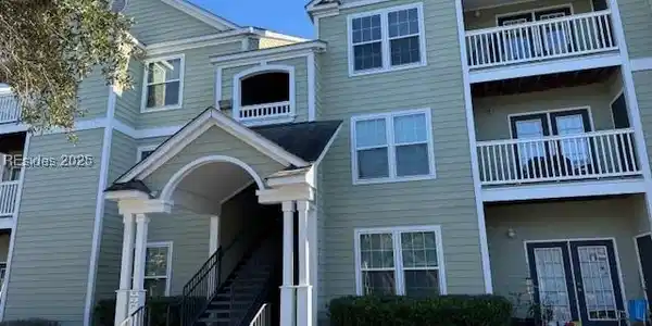 100 Kensington Boulevard
