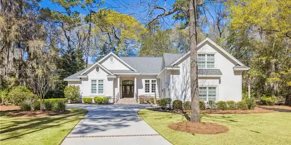 3 Hawthorne Rd
