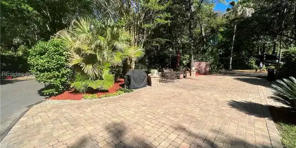 133 Arrow Rd #372