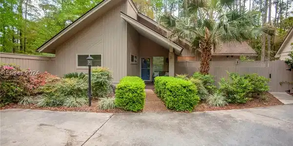 1 Sunflower Court