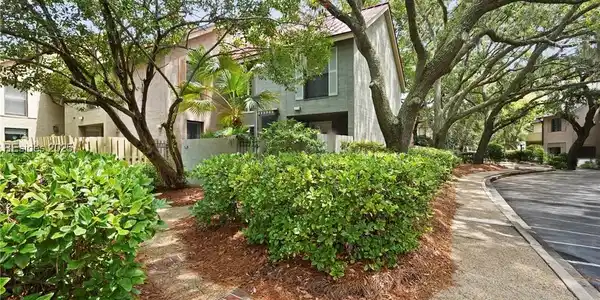 6 Lighthouse Lane