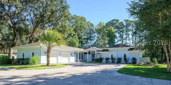 1 Greenwood Drive
