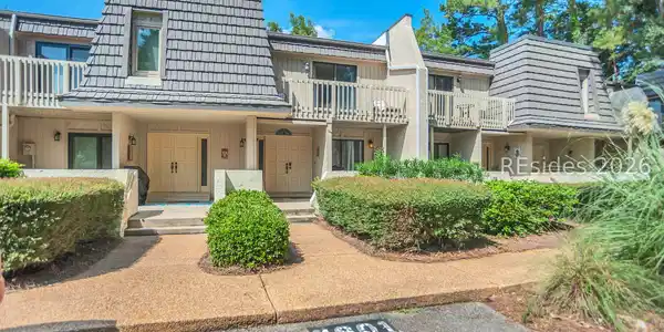 Image 2: Ample parking with close proximity to front door Image 2: Ample parking with close proximity to front door
