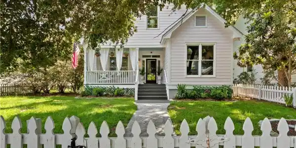 4 Brisbane Drive
