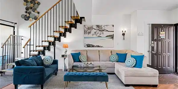 10 S Forest Beach Drive