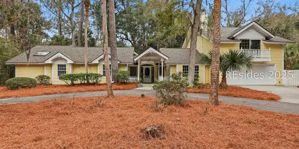 2 Sandpiper Street