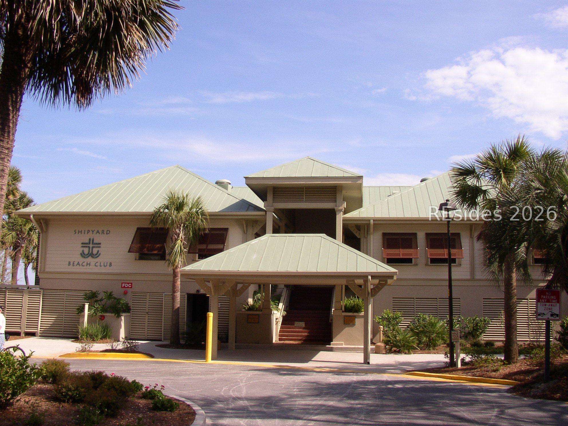 Image 2: Shipyard Beach Club- Front