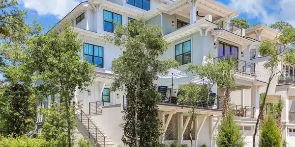 13 Bradley Circle