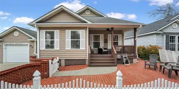 19 Caswell Avenue