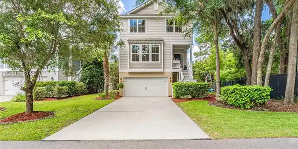 10 Hammock Oaks Circle