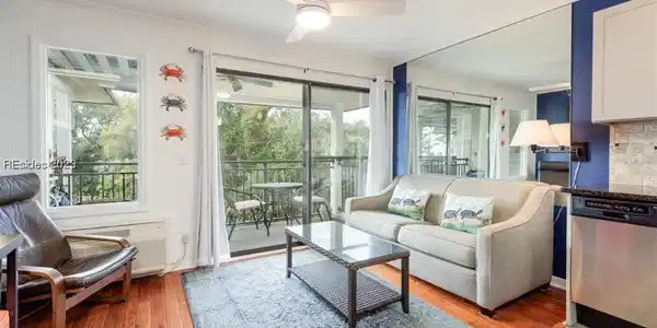 23 S Forest Beach
