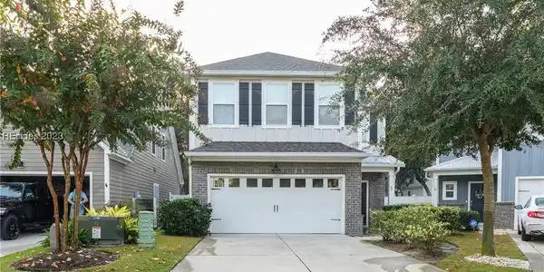 72 Circlewood Drive