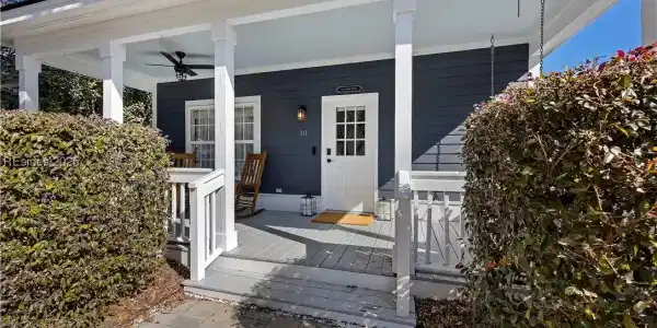 10 Leacy Bridge Road