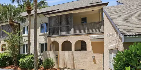 100 Colonnade Drive