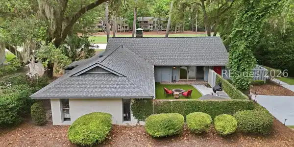20 Spanish Moss Road