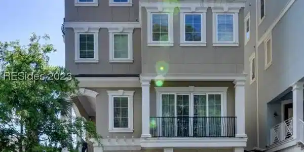 24 Bradley Circle