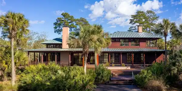 8 Pine Island
