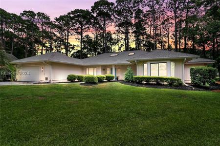 6 King William Court
