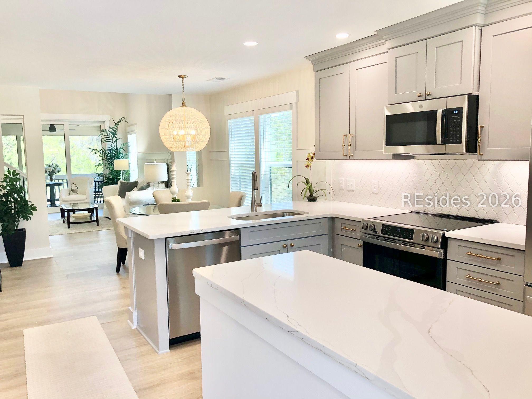 Image 2: Kitchen