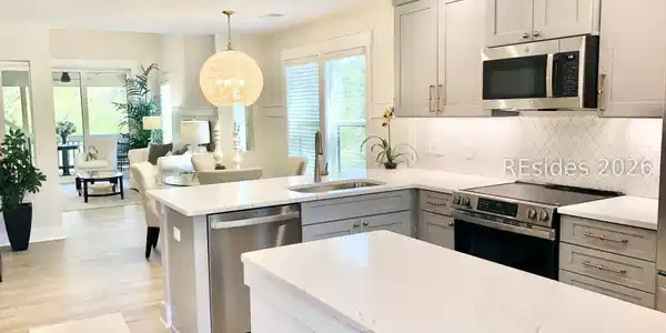 Image 2: Kitchen Image 2: Kitchen