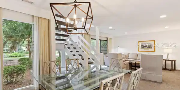 70 Lighthouse Road